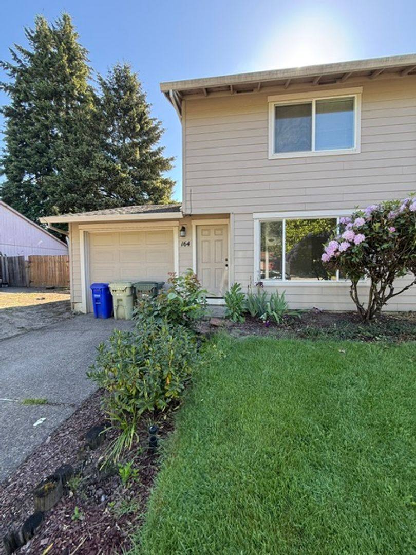 Apartment for rent at 184 S 5th Ave, Cornelius, OR 97113