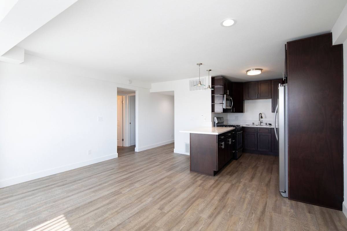 Apartment for rent at 407 Birdrock Ave #3E, La Jolla, CA 92037