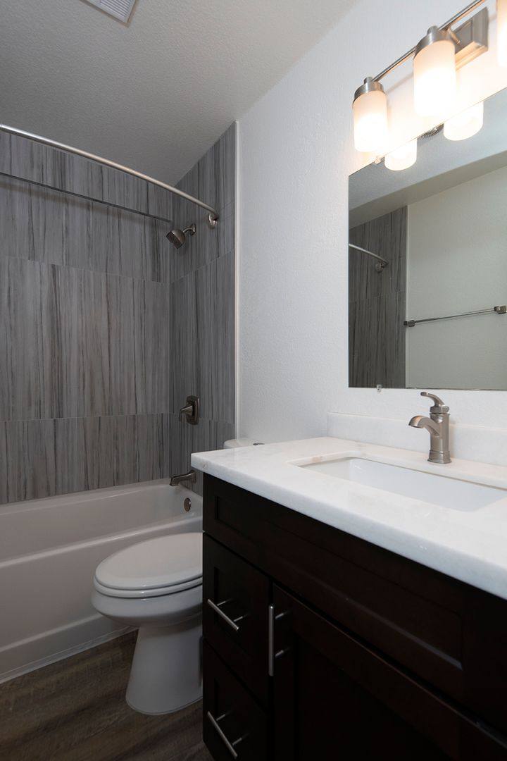 Apartment for rent at 407 Birdrock Ave #3E, La Jolla, CA 92037