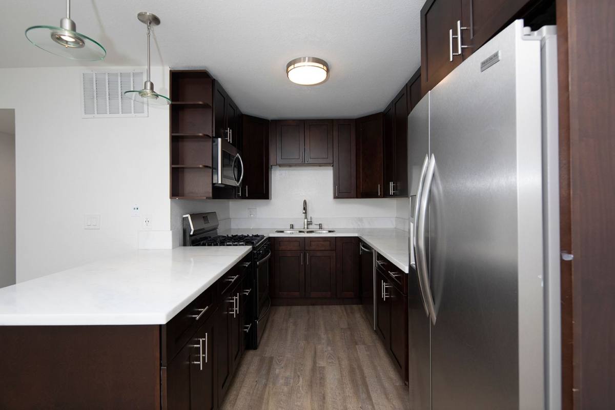 Apartment for rent at 407 Birdrock Ave #3E, La Jolla, CA 92037