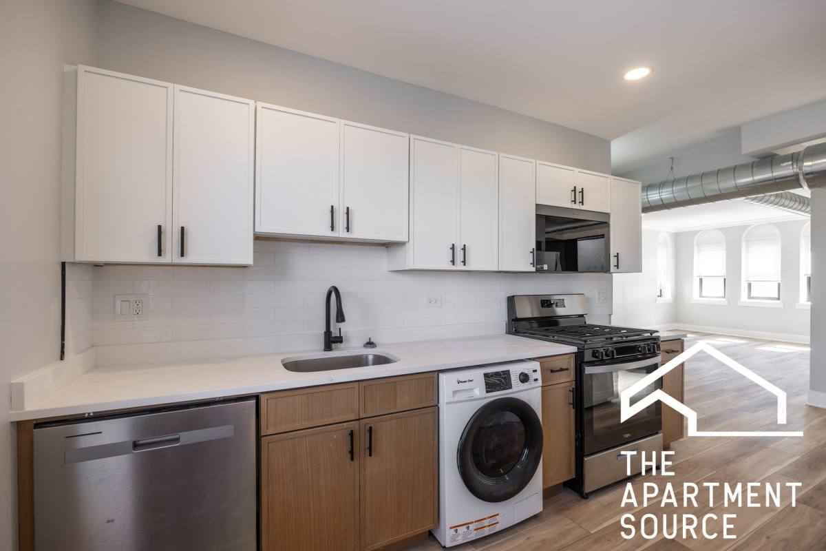 Apartment for rent at 6148 N Francisco Ave, Chicago, IL 60659