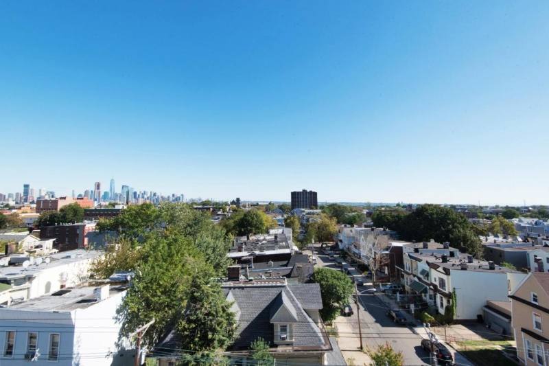 Apartment for rent at 429 Bergen Ave, Jersey City, NJ 07304
