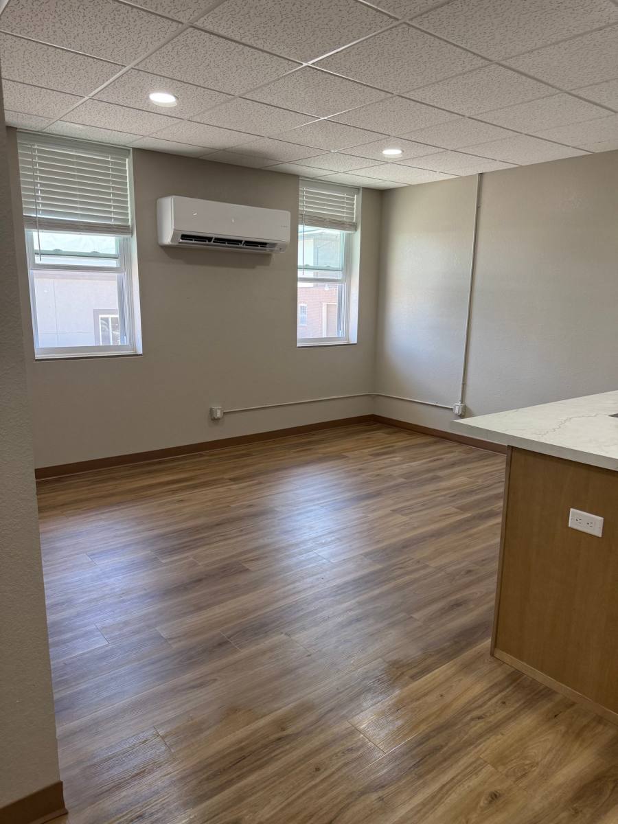Apartment for rent at 9 2nd Ave E, Albia, IA 52531