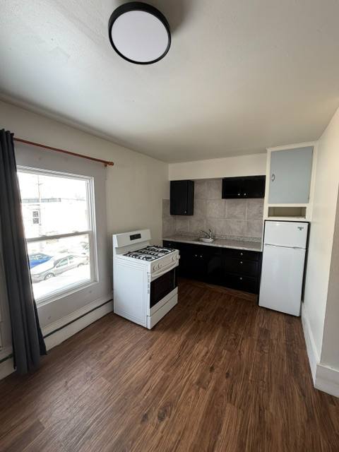 Apartment for rent at 708 Mills St, Kalamazoo, MI 49001