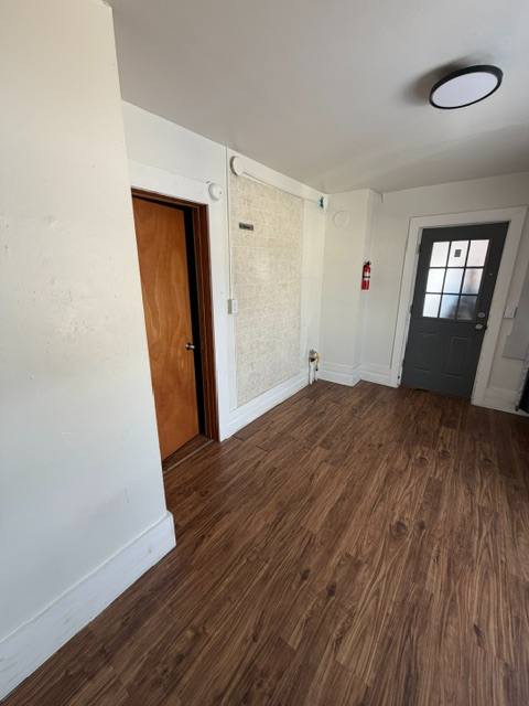Apartment for rent at 708 Mills St, Kalamazoo, MI 49001