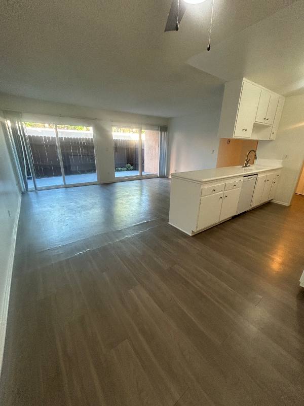 Apartment for rent at 10200 De Soto Ave, Chatsworth, CA 91311