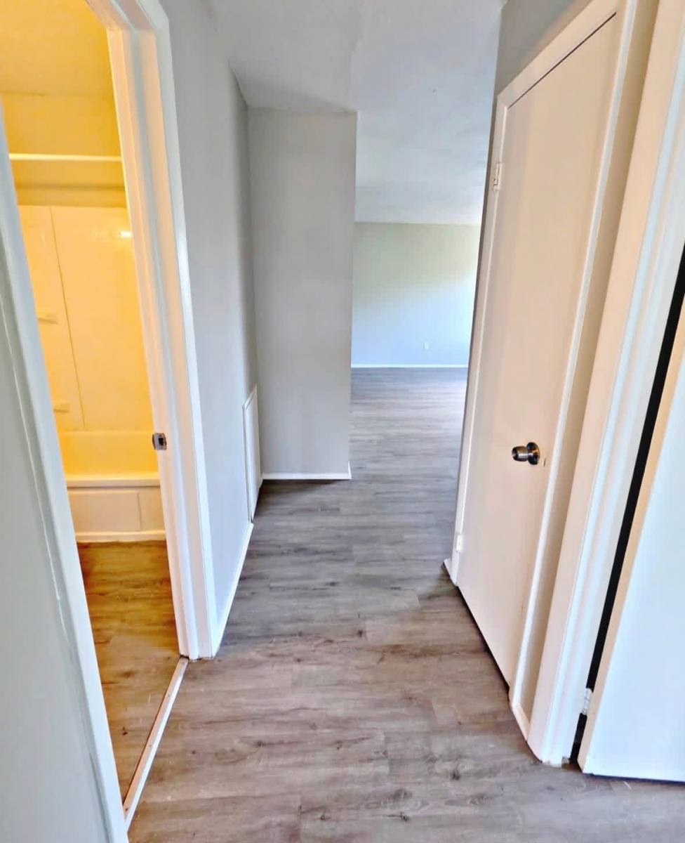 Apartment for rent at 3688 Bosworth Rd, Cleveland, OH 44111