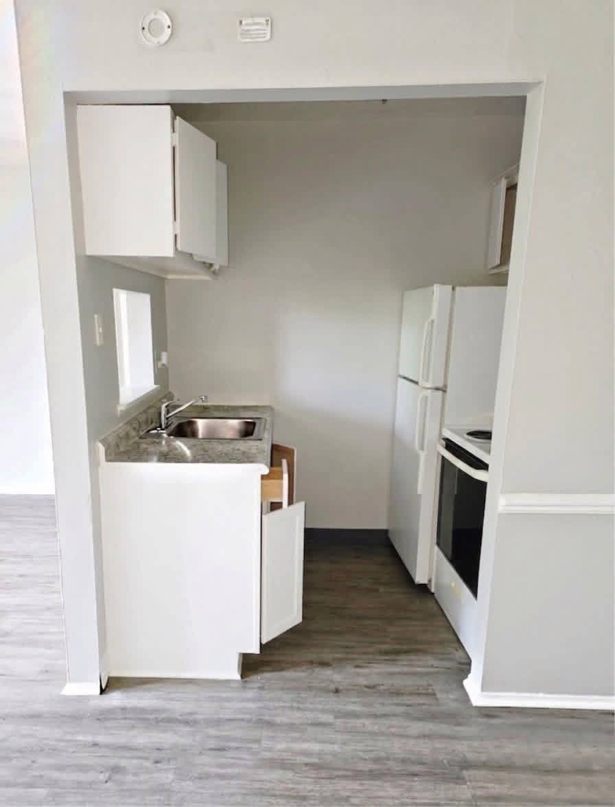 Apartment for rent at 3688 Bosworth Rd, Cleveland, OH 44111