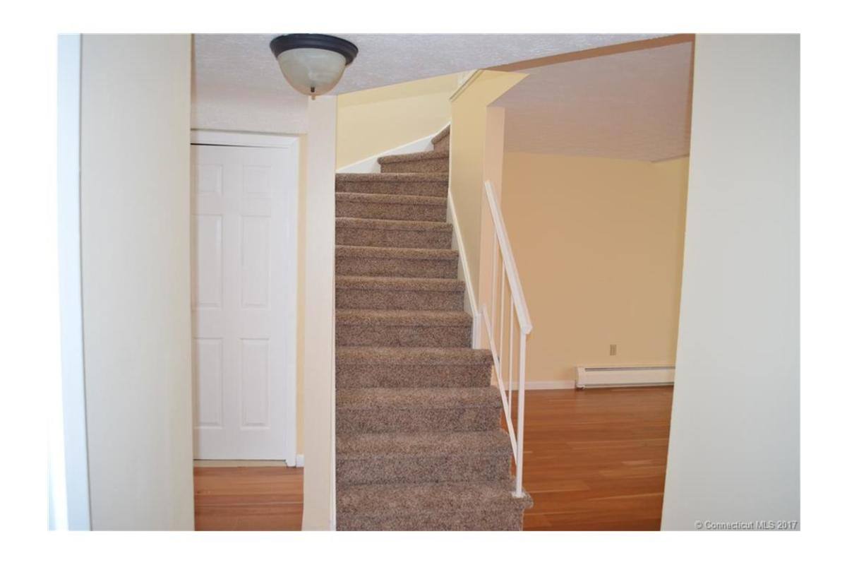 Apartment for rent at 23 Amato Dr, South Windsor, CT 06074