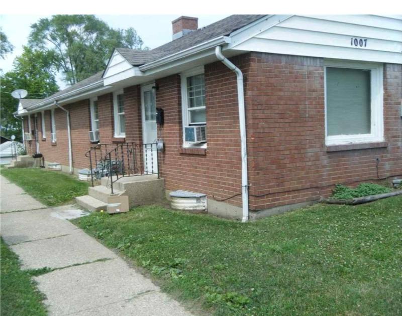 Apartment for rent at 1007 Garfield Ave #4, Rockford, IL 61101