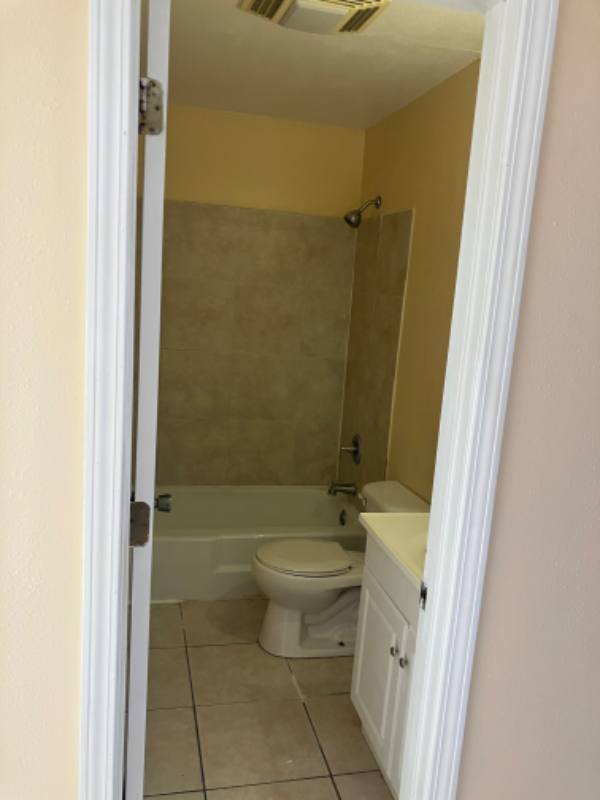 Townhouse for rent at 4209 Eporia St, Metairie, LA 70001