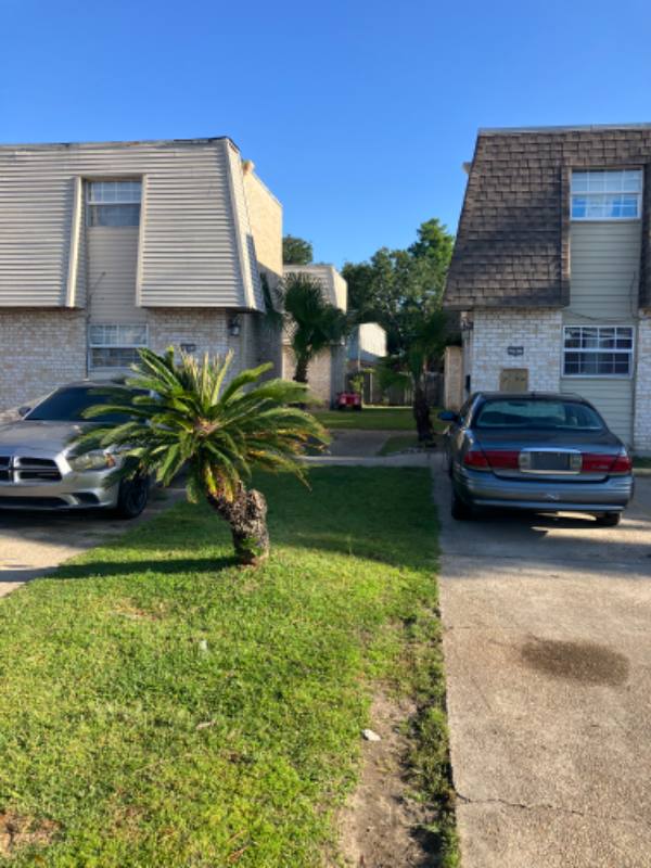 Townhouse for rent at 4209 Eporia St, Metairie, LA 70001