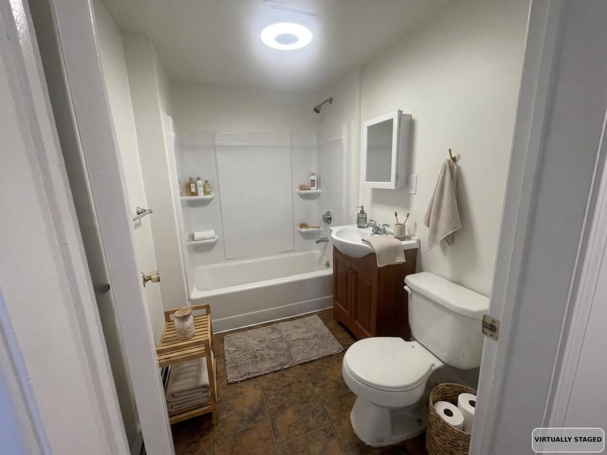 Apartment for rent at 29 Central St #2, Newmarket, NH 03857
