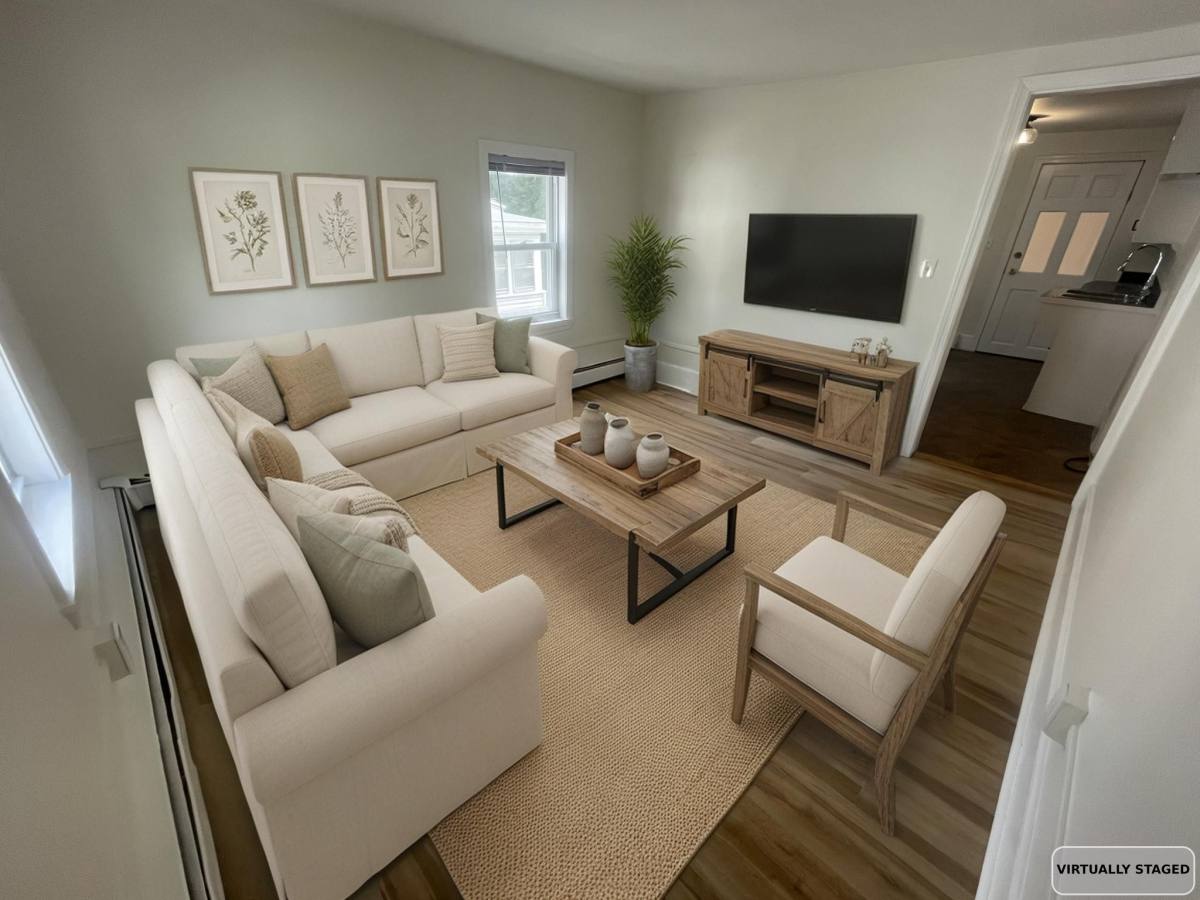 Apartment for rent at 29 Central St #2, Newmarket, NH 03857