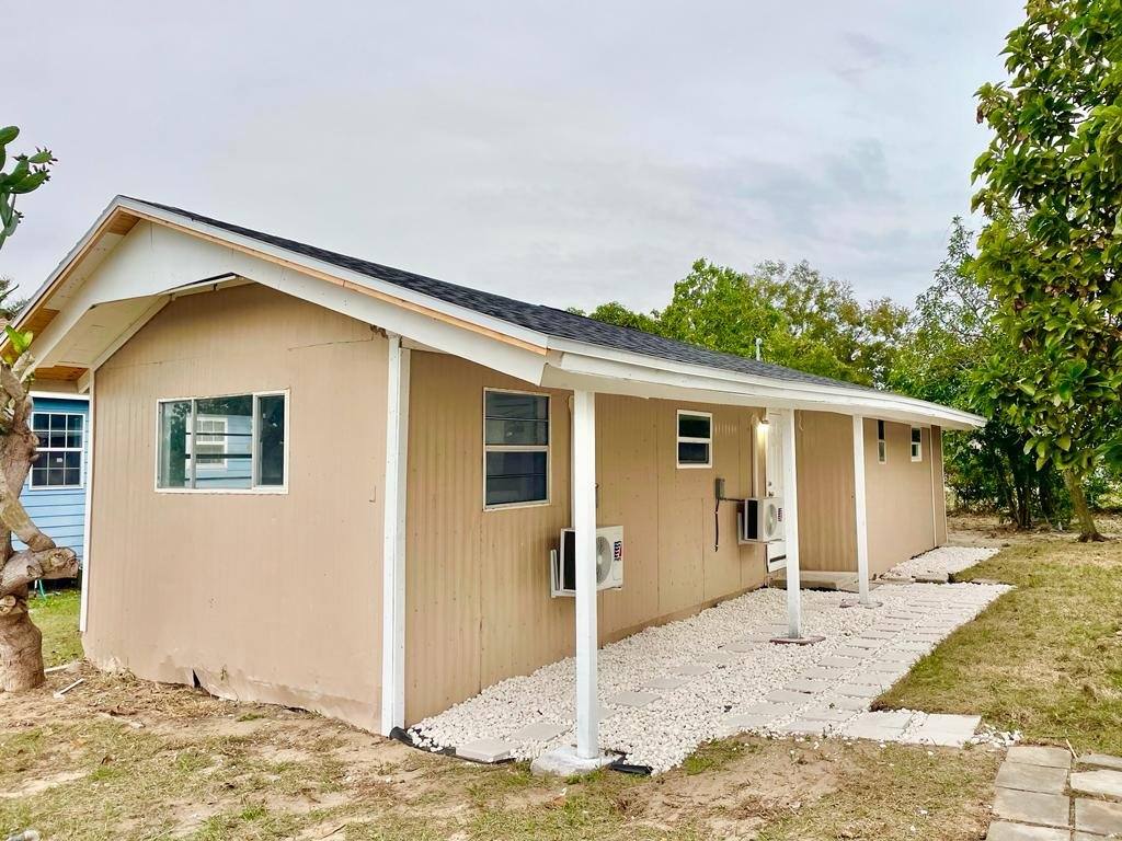 House for rent at 104 W Stuart Ave, Lake Wales, FL 33853