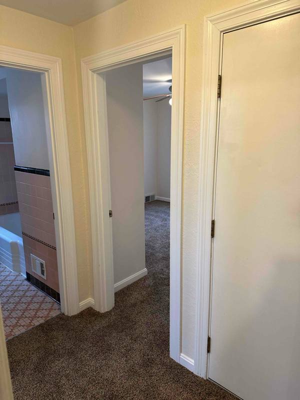 Apartment for rent at 4213 Applegate Ave #2, Cincinnati, OH 45211