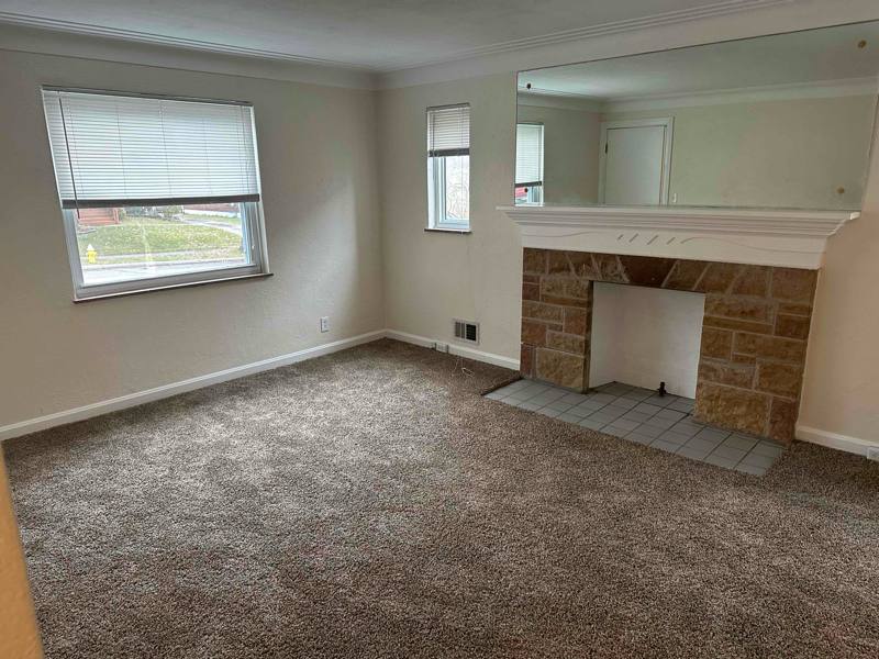 Apartment for rent at 4213 Applegate Ave #2, Cincinnati, OH 45211