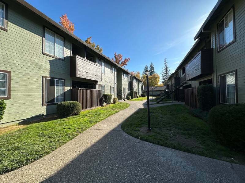 Apartment for rent at 5421 El Camino Ave #14, Carmichael, CA 95608