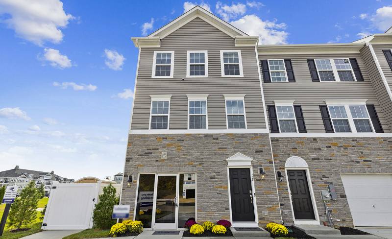 Townhouse for rent at 215 Macoun Way, Glassboro, NJ 08028
