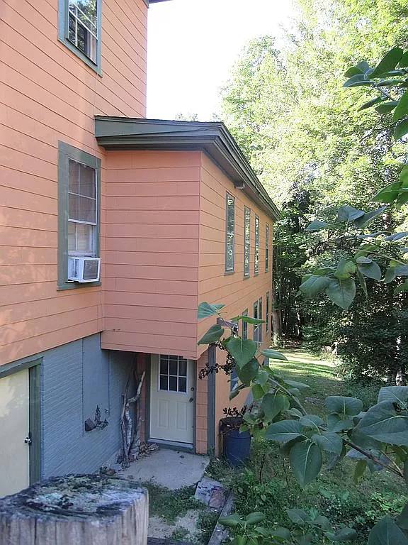 Apartment for rent at 150 Green St #1, Athol, MA 01331