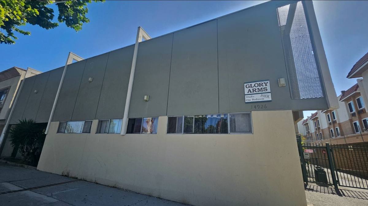 Apartment for rent at 14926 Hawthorne Blvd #118, Lawndale, CA 90260