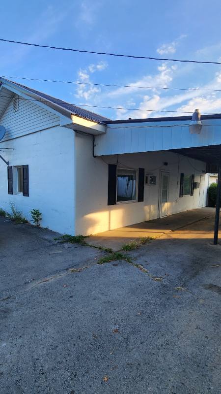Apartment for rent at 420 S Central Ave #A, Campbellsville, KY 42718
