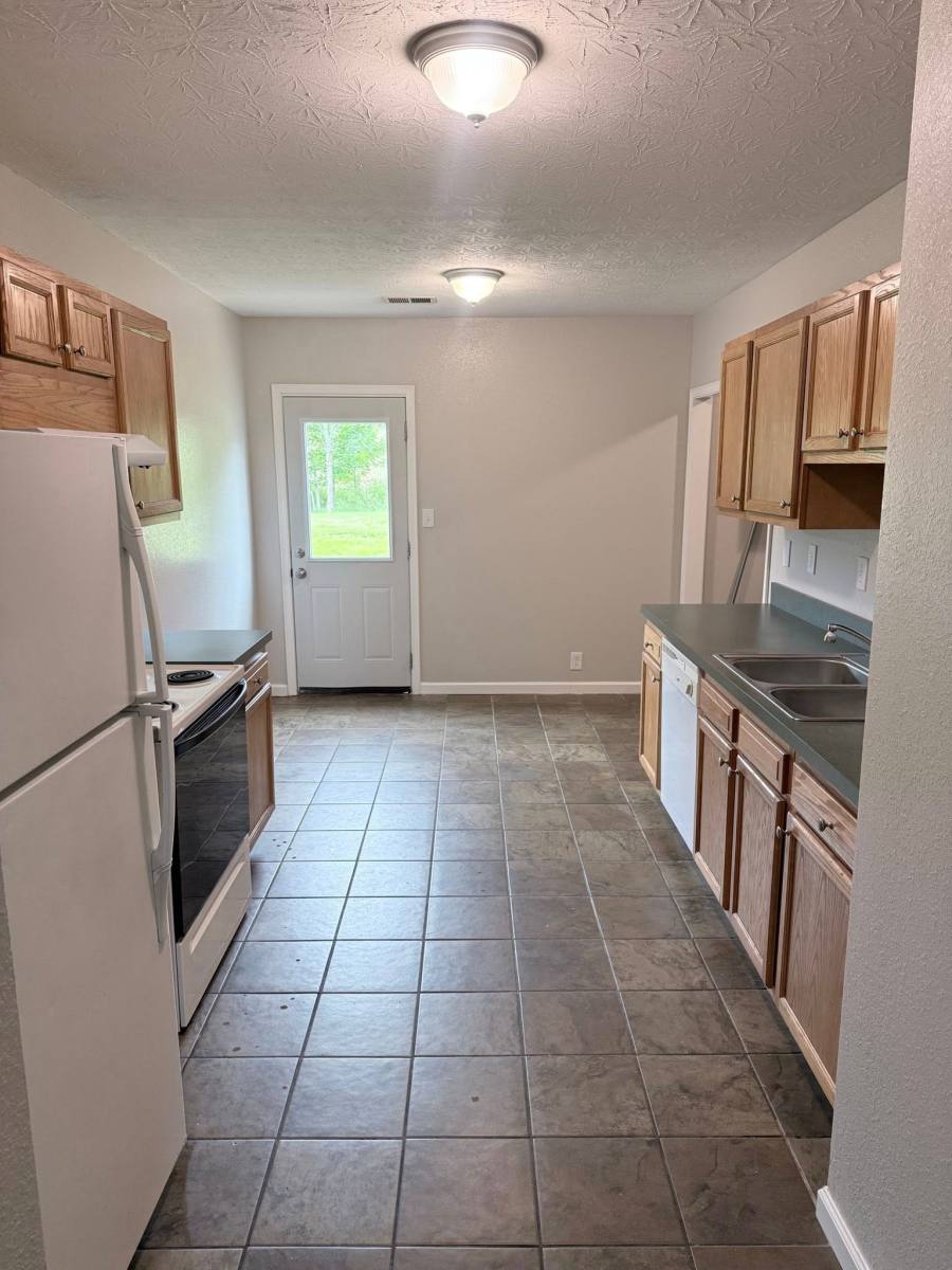 House for rent at 515 E Brookelynn Court, Pekin, IN 47165