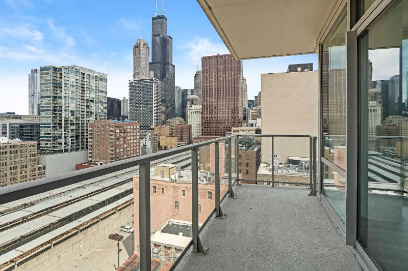 Apartment for rent at 720 S Clark, Chicago, IL 60605