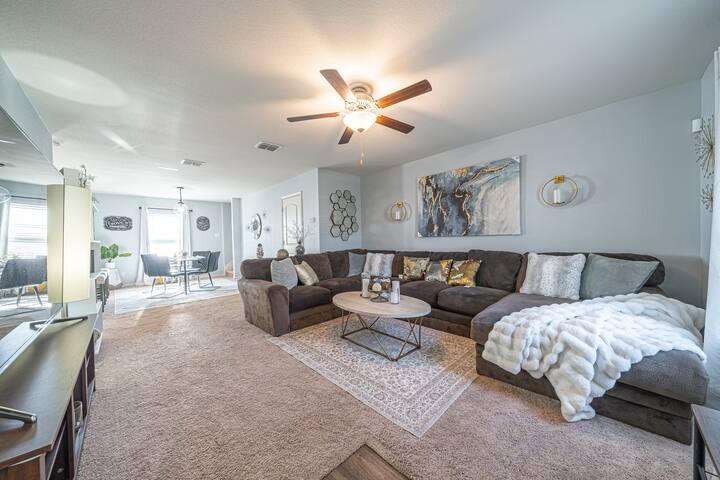 House for rent at 11922 Lake Parker, San Antonio, TX 78252