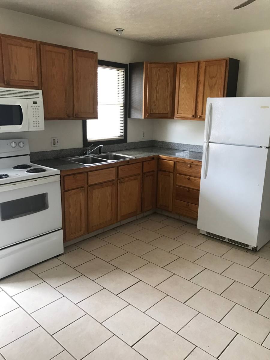 Apartment for rent at 201 Buckhorn St #F, Newcomerstown, OH 43832