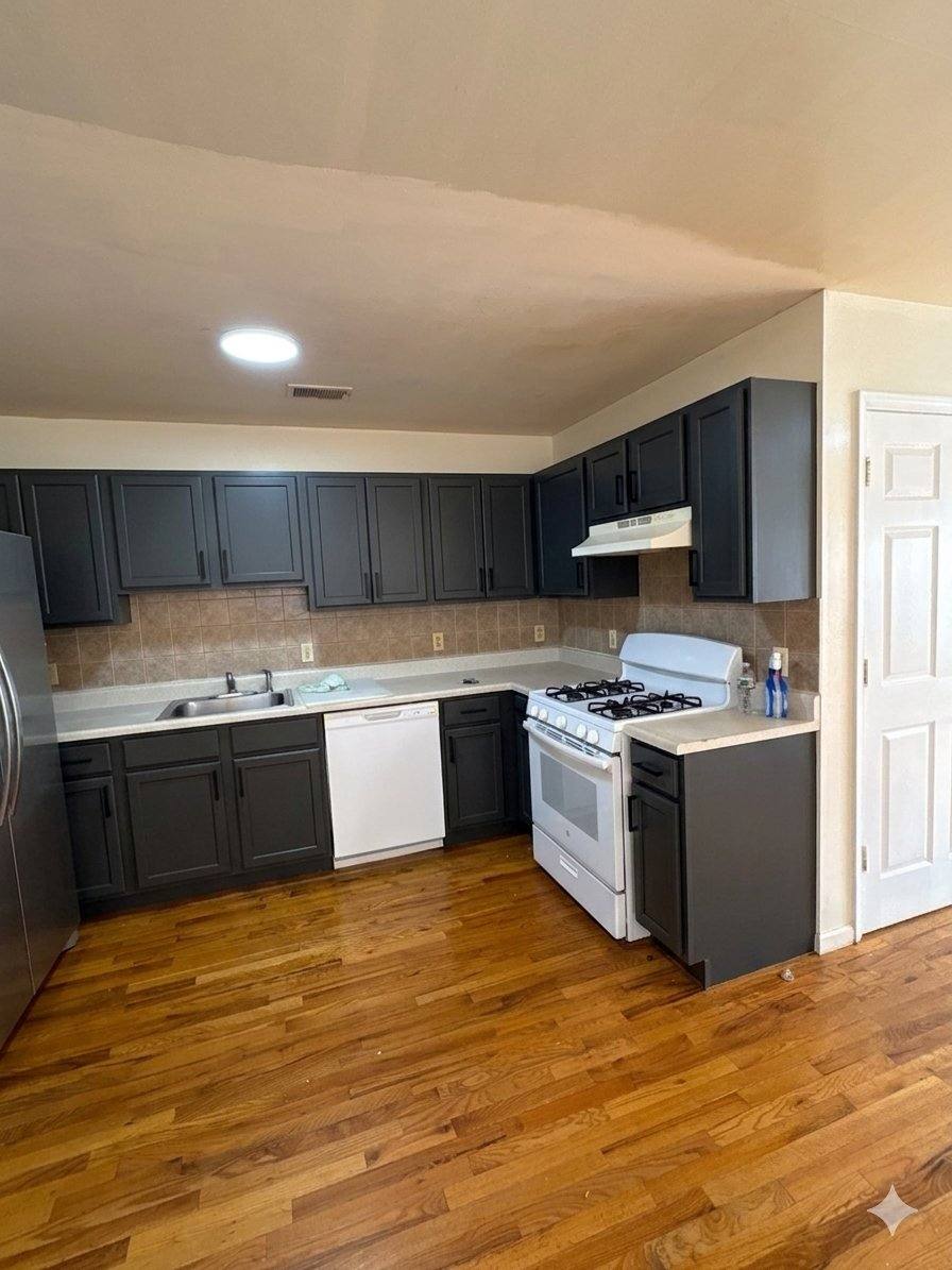 Apartment for rent at 547 Magnolia Ave #2, Elizabethport, NJ 07206
