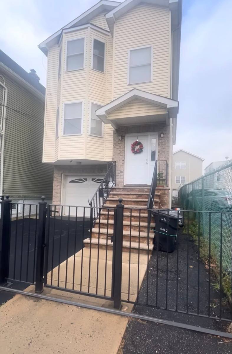 Apartment for rent at 547 Magnolia Ave #2, Elizabethport, NJ 07206