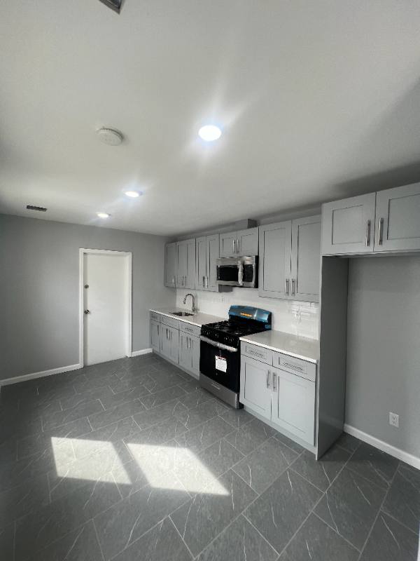 Apartment for rent at 54 9th Ave #1, Newark, NJ 07107
