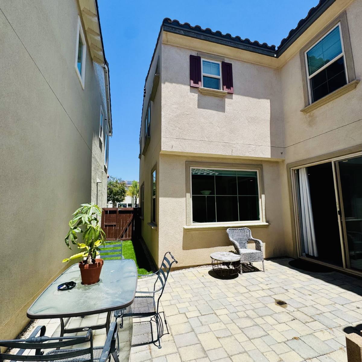 Townhouse for rent at 2028 Avenida Andanza #1, Chula Vista, CA 91913