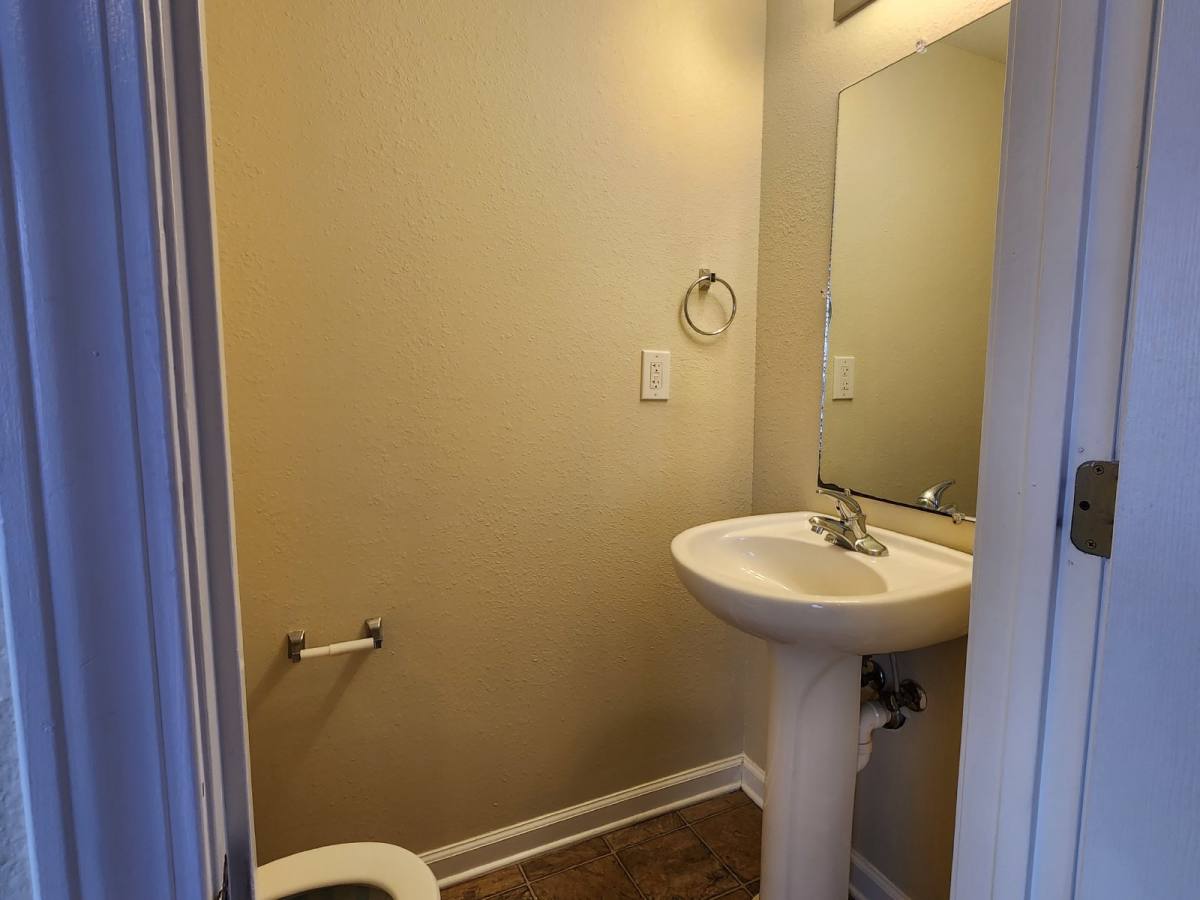 Townhouse for rent at 248-2C Executive Ave, Clarksville, TN 37042