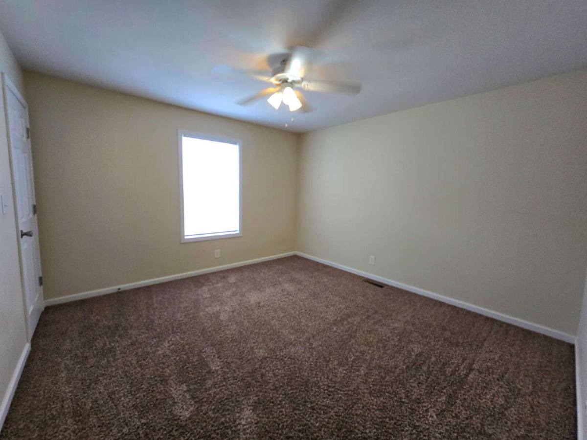 248-2C Executive Ave, Clarksville, TN 37042 - Townhouse for Rent - Image 13