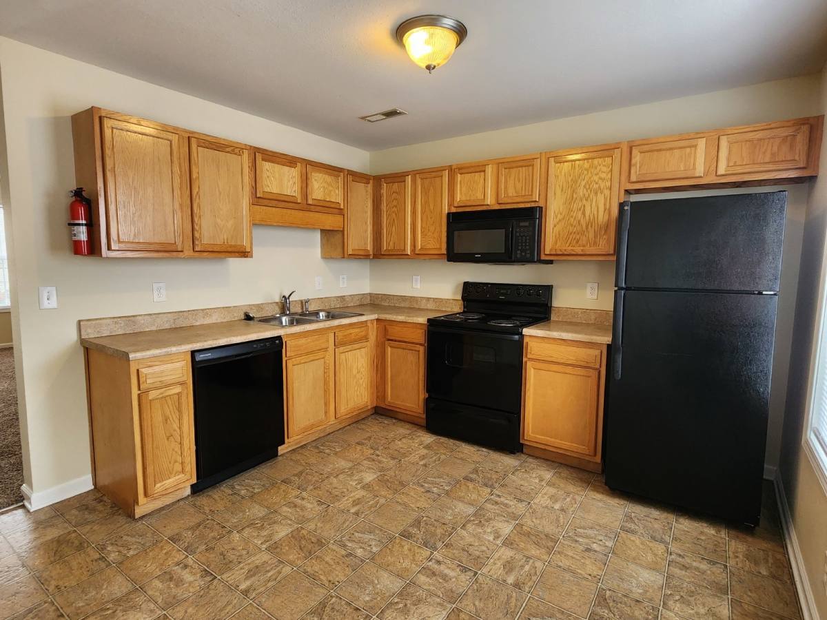 Townhouse for rent at 248-2C Executive Ave, Clarksville, TN 37042