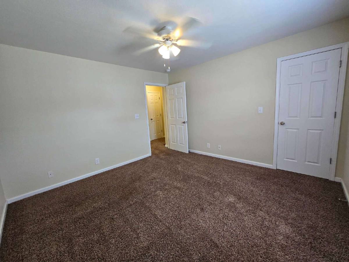 248-2C Executive Ave, Clarksville, TN 37042 - Townhouse for Rent - Image 14