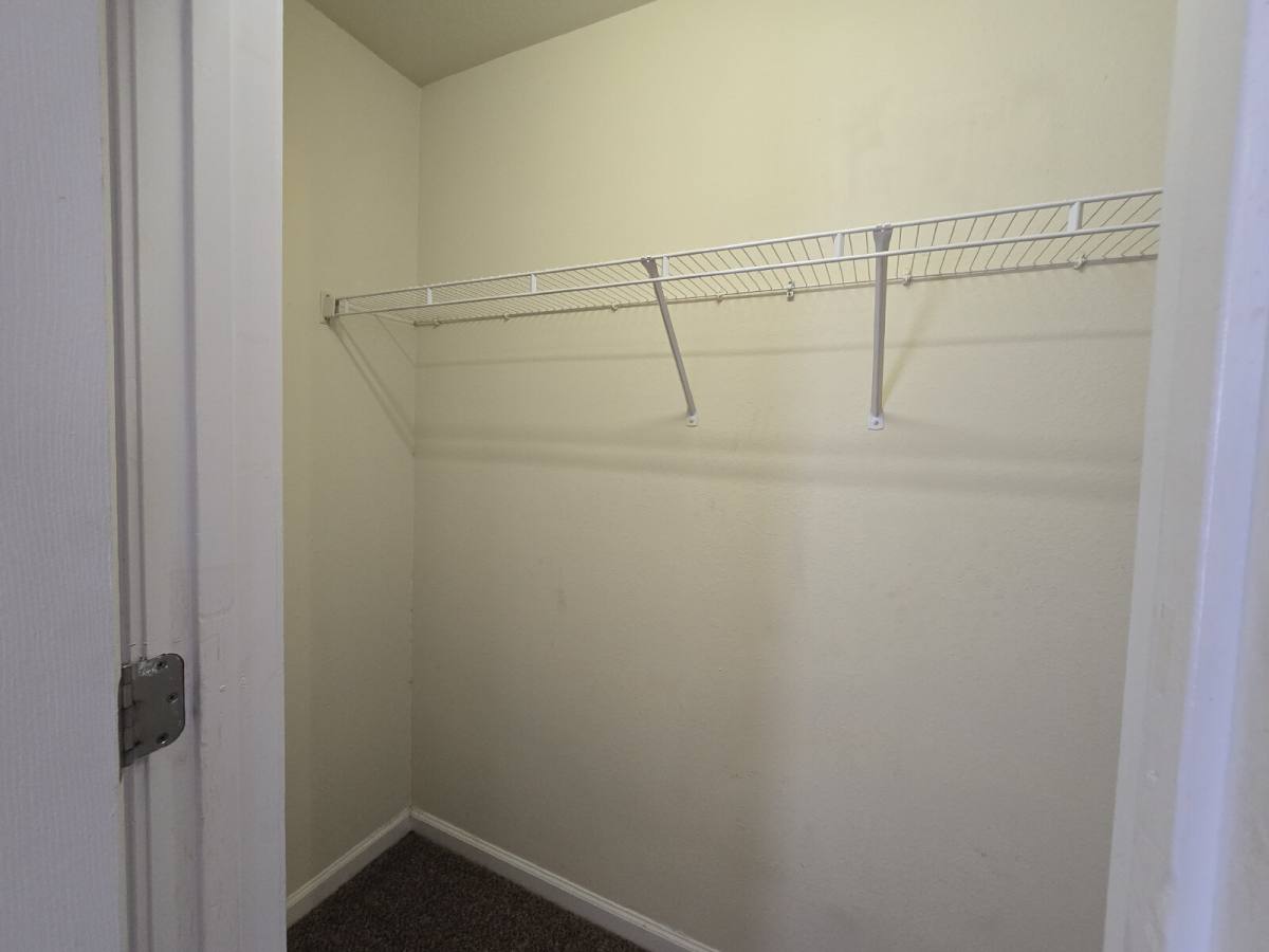 248-2C Executive Ave, Clarksville, TN 37042 - Townhouse for Rent - Image 11