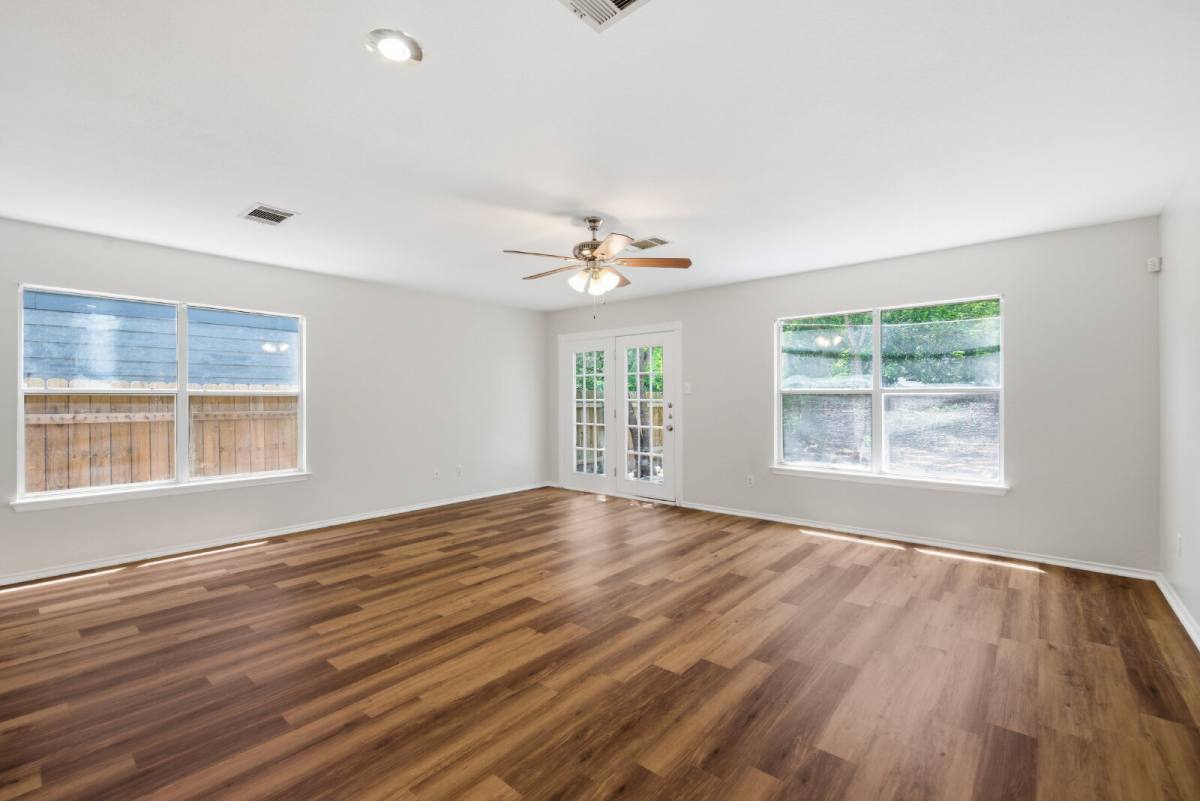 House for rent at 10316 Garbacz Dr, Austin, TX 78748