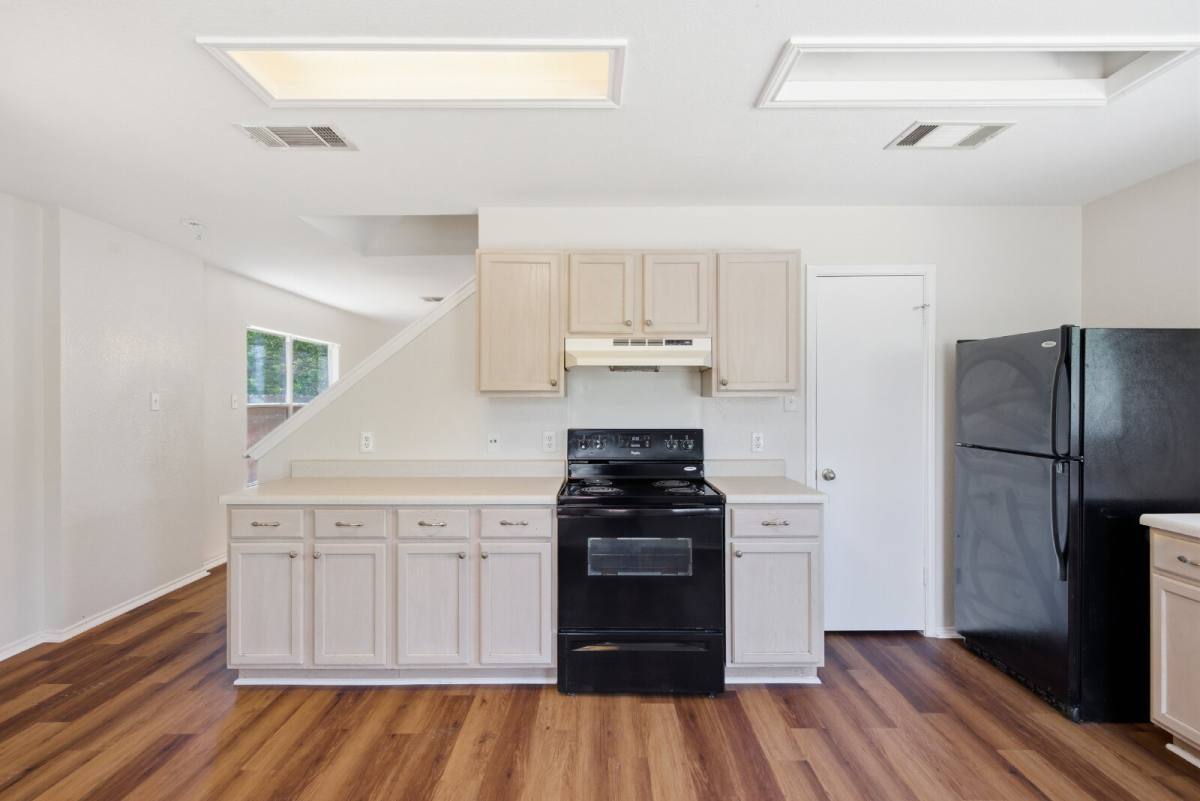 House for rent at 10316 Garbacz Dr, Austin, TX 78748