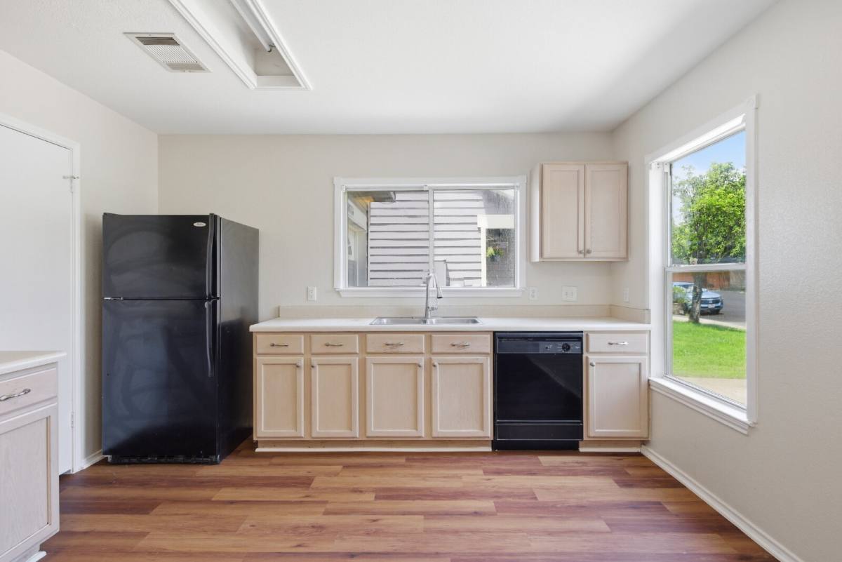 House for rent at 10316 Garbacz Dr, Austin, TX 78748