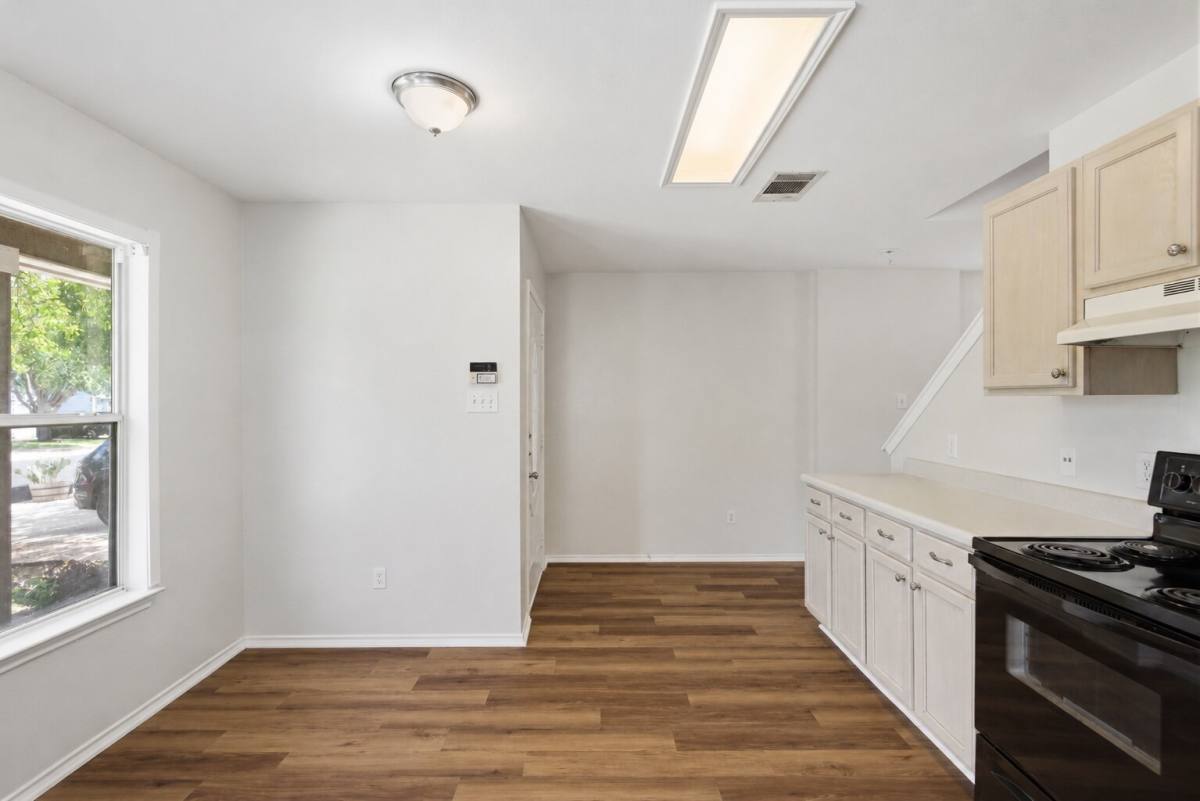 House for rent at 10316 Garbacz Dr, Austin, TX 78748