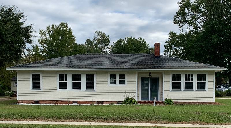House for rent at 933 W Home Ave, Hartsville, SC 29550