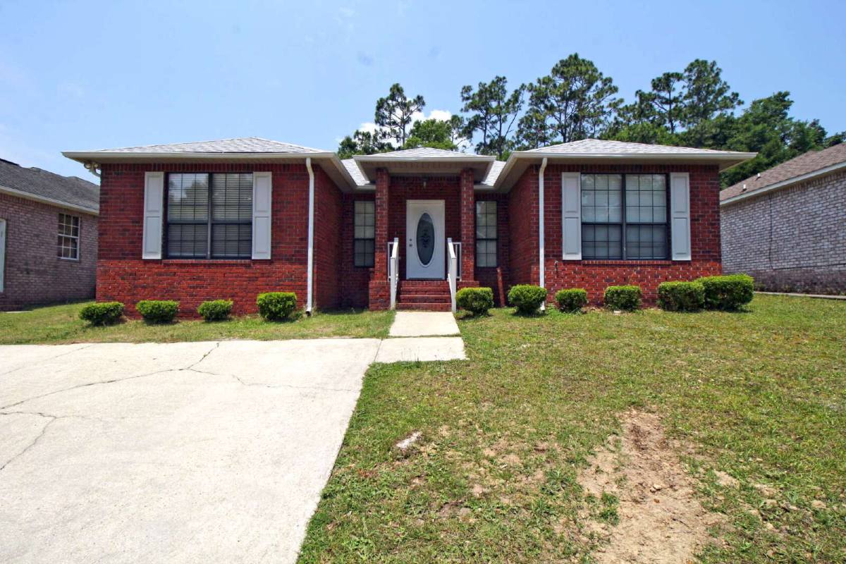 House for rent at 1958 Wyatt St, Pensacola, FL 32514