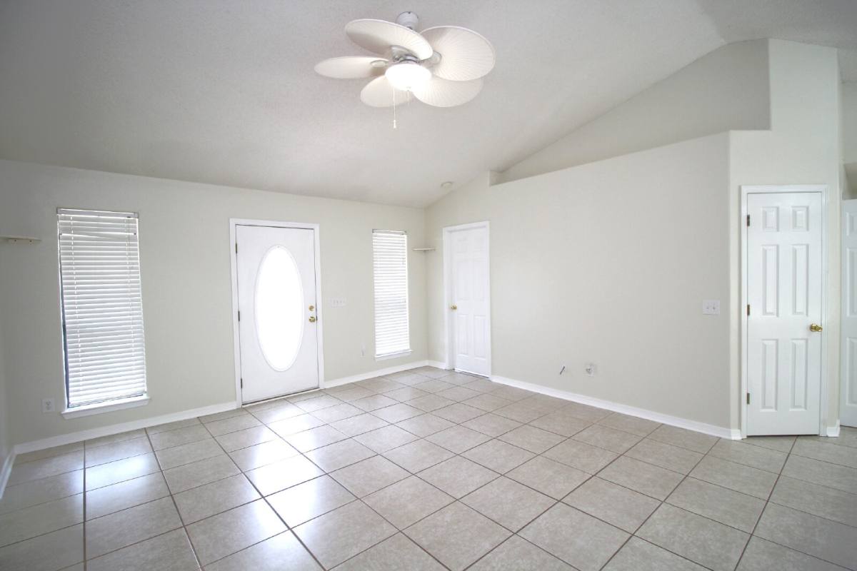 House for rent at 1958 Wyatt St, Pensacola, FL 32514