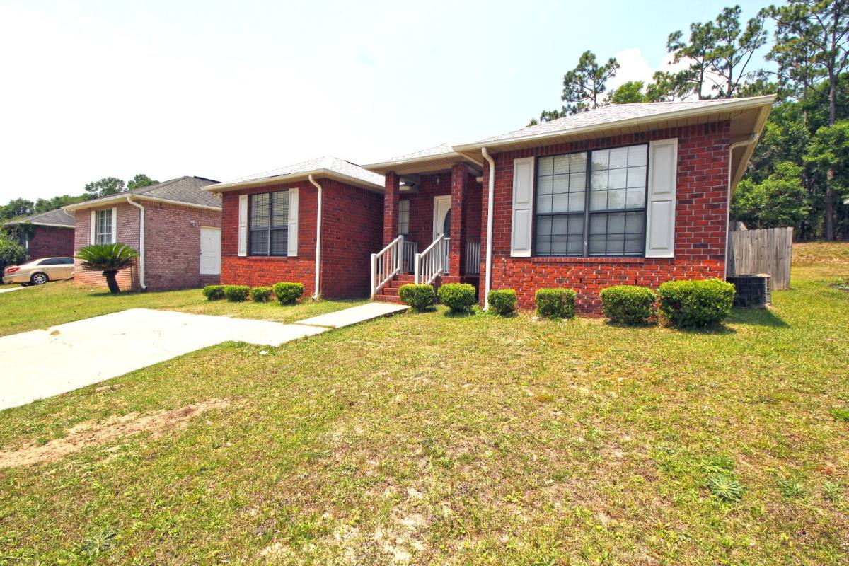 House for rent at 1958 Wyatt St, Pensacola, FL 32514