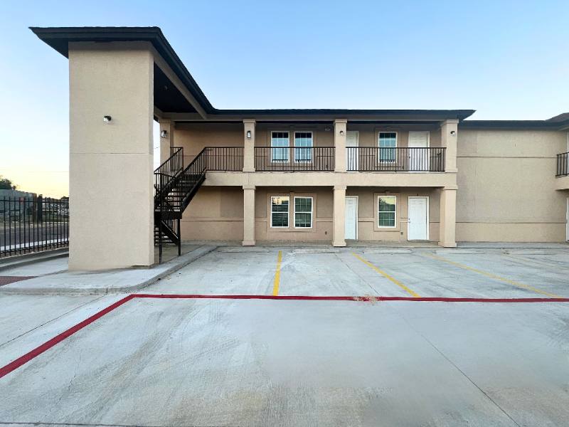 Apartment for rent at 2904 E Lyon St #2, Laredo, TX 78043