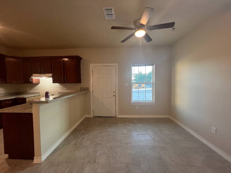 Apartment for rent at 2904 E Lyon St #2, Laredo, TX 78043