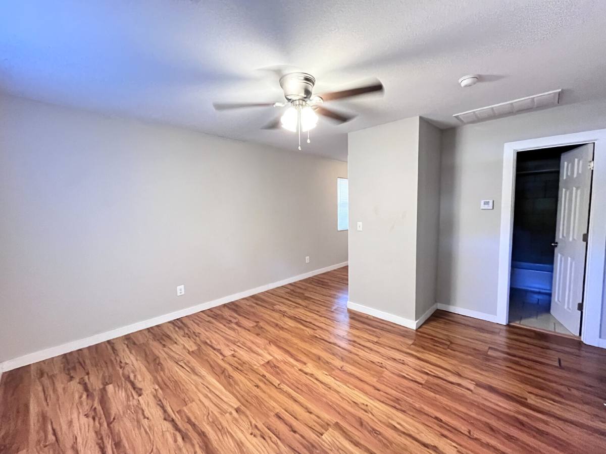 Apartment for rent at 103 W Martin Luther King Jr Blvd #1, Fayetteville, AR 72701